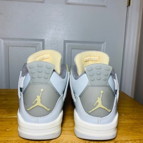 Preowned : Size 6y (GS) - Jordan 4 Retro SE Mid Craft - Picture 4 of 8